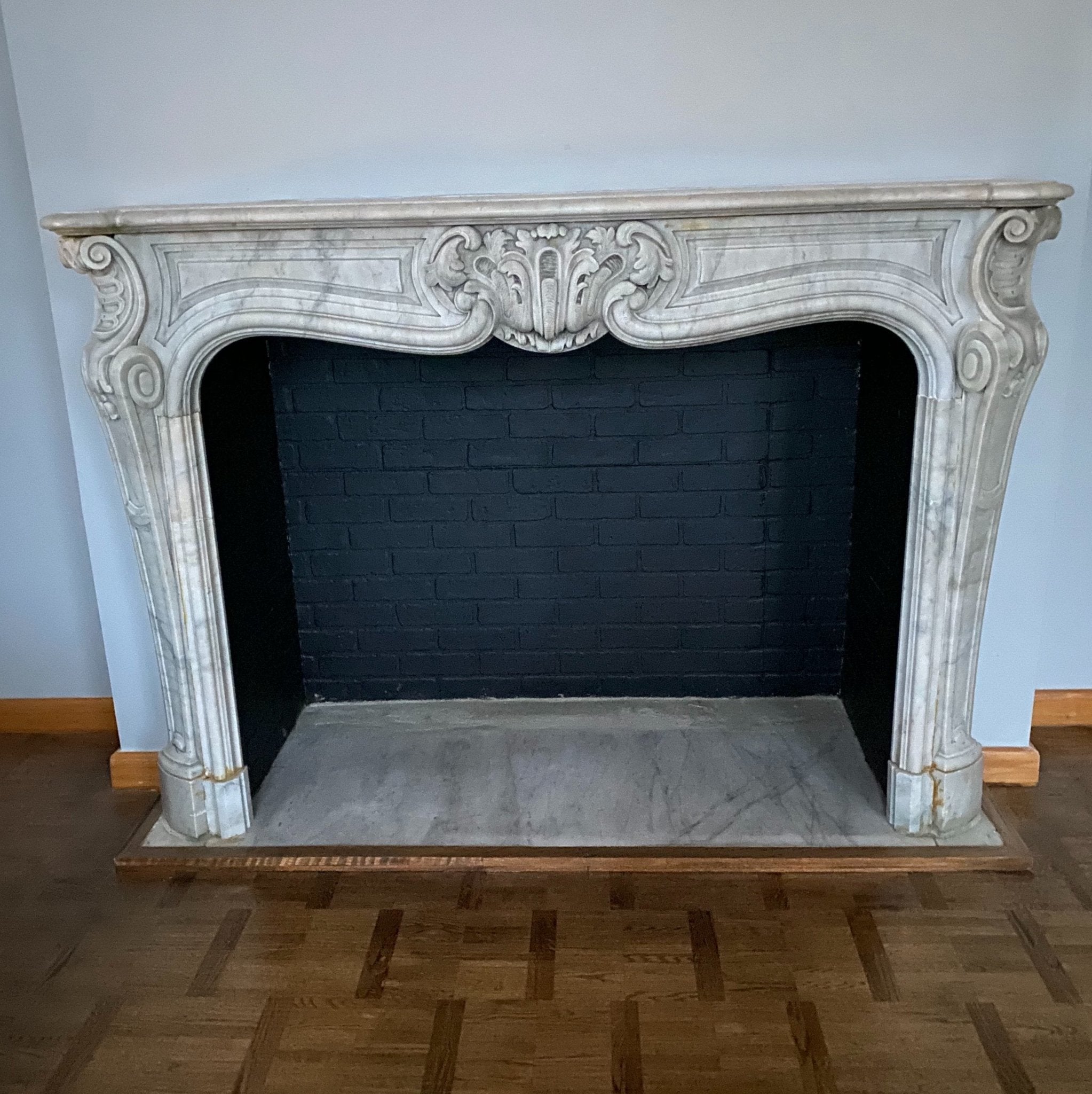 Fireplace Mantels and Accessories - Salvage-Garden