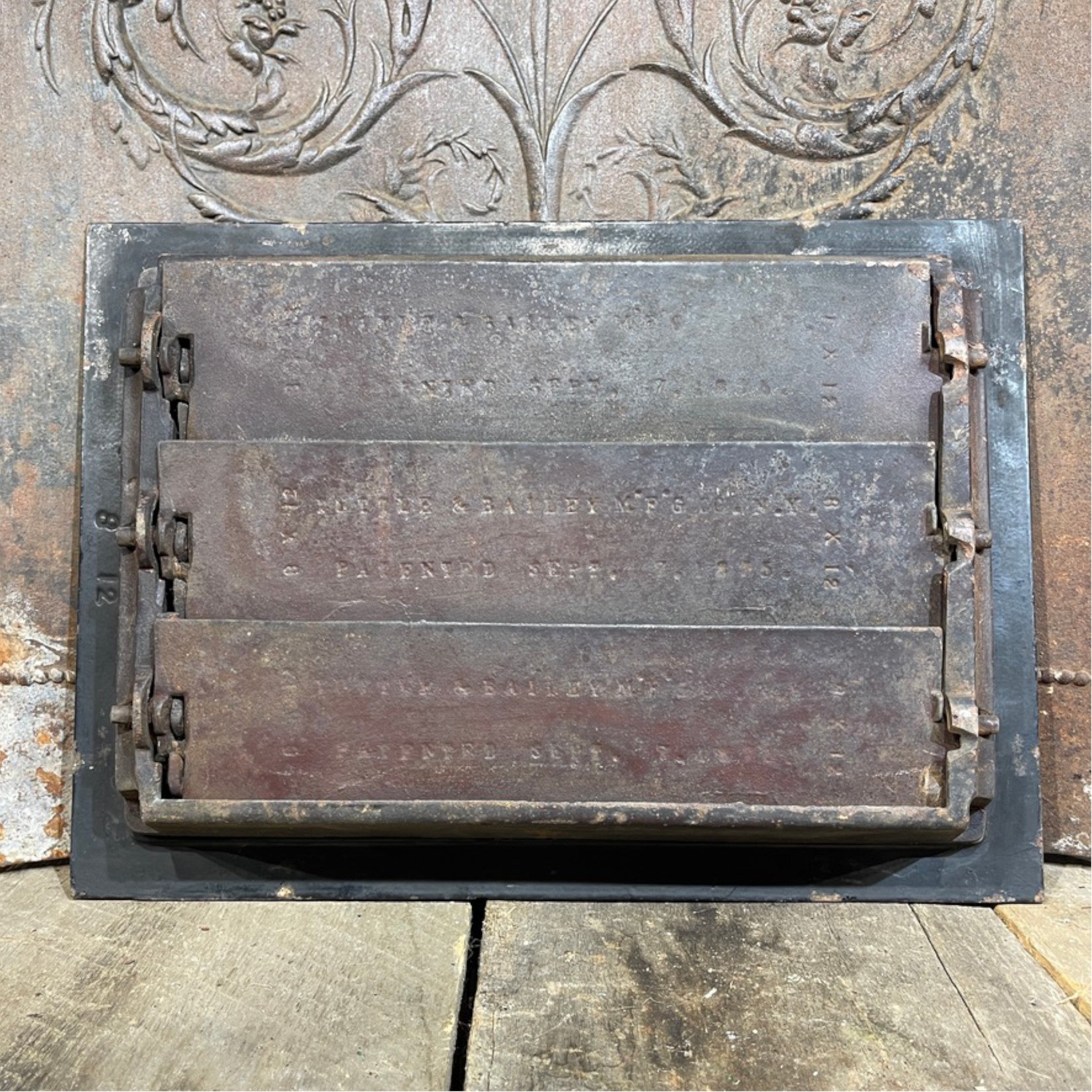 Antique Cast Iron Heating Floor Grate