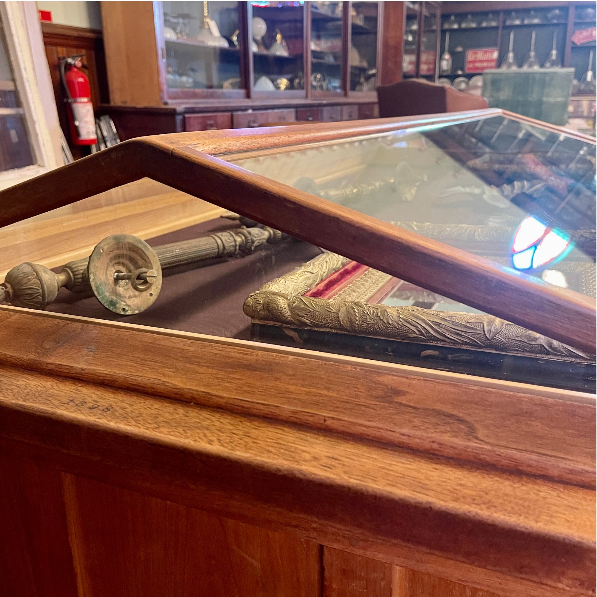 Antique Museum Display Cases – Upper Canada Law Society, Osgoode Hall