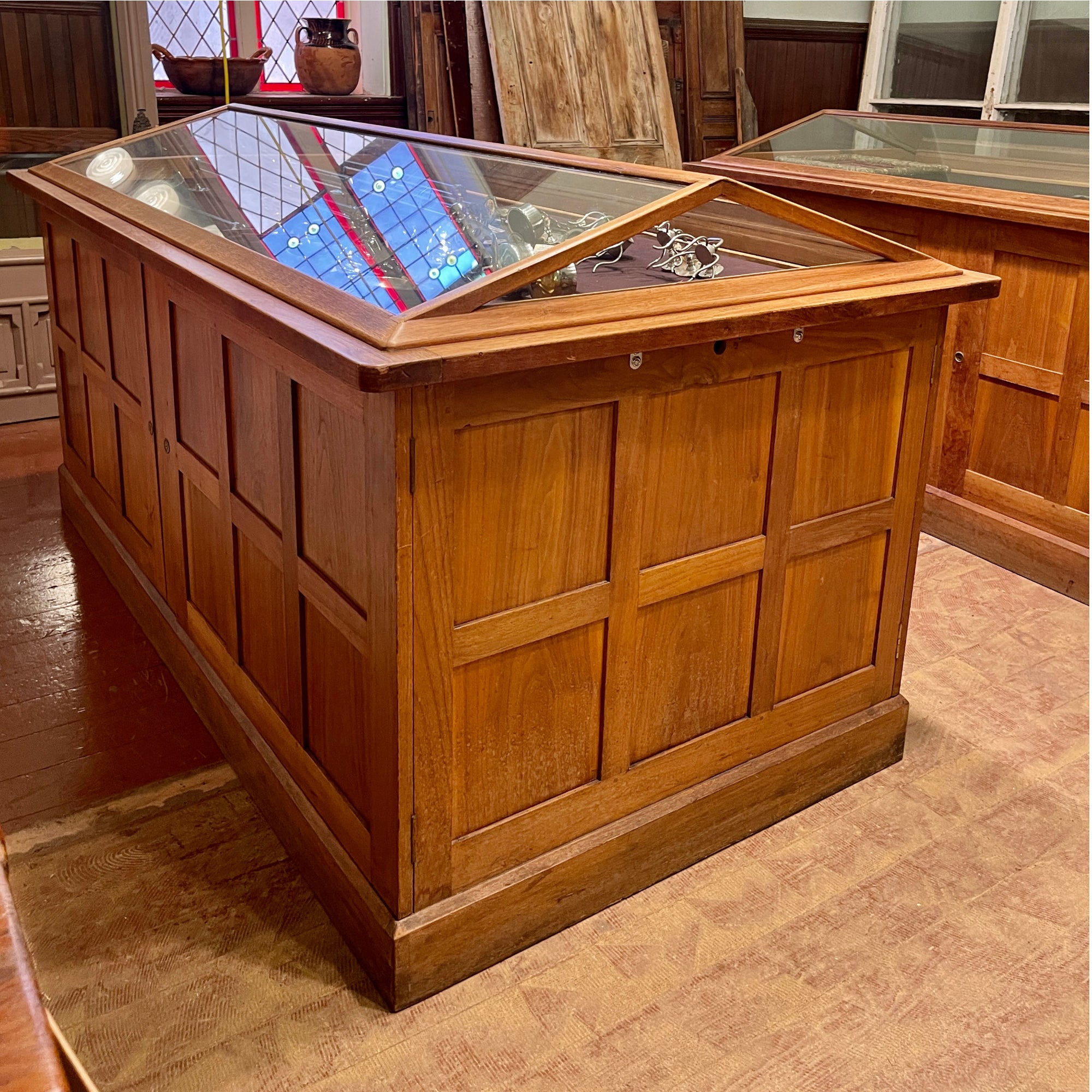 Antique Museum Display Cases – Upper Canada Law Society, Osgoode Hall