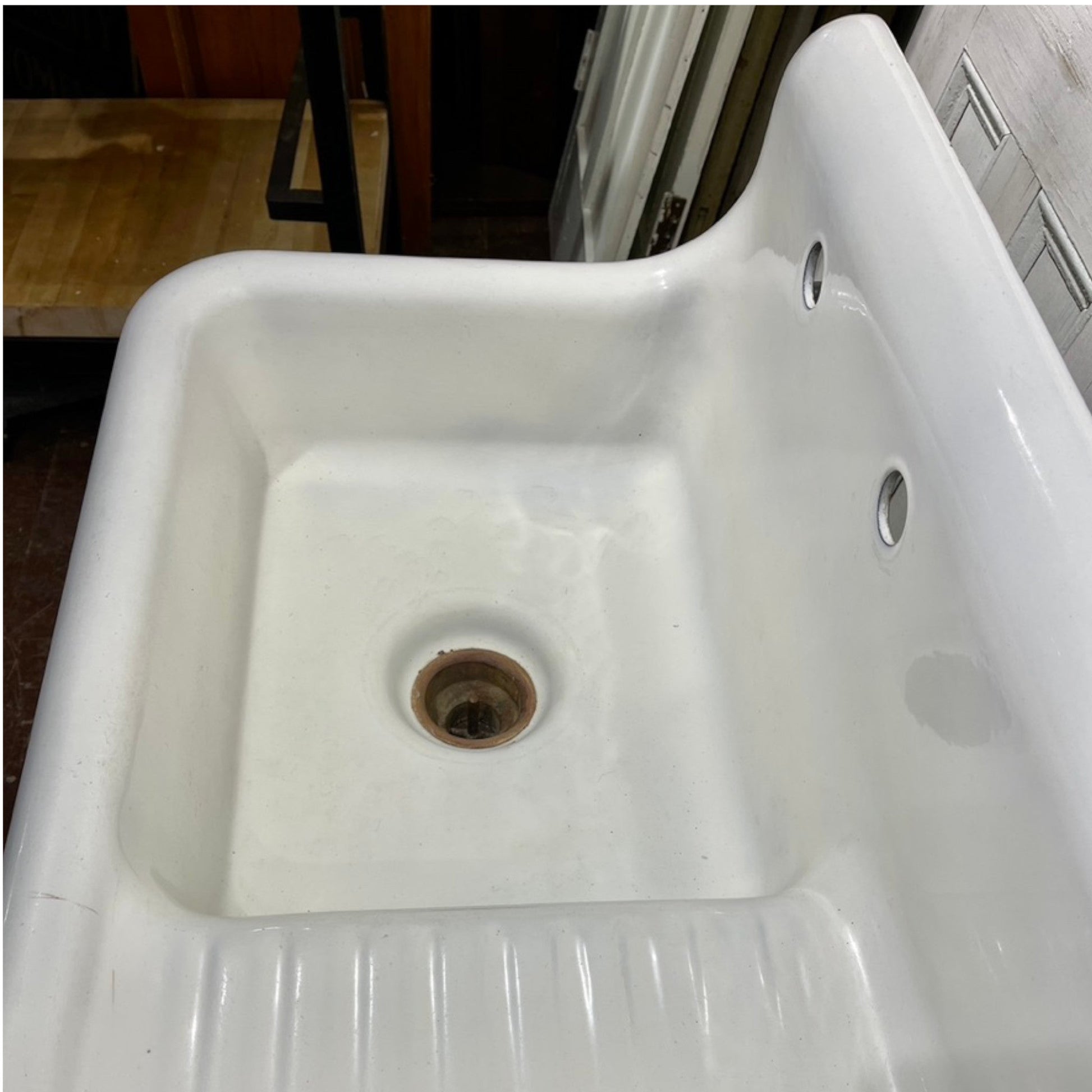 Farmhouse Cast Iron Sink With Draining Board - Salvage-Garden