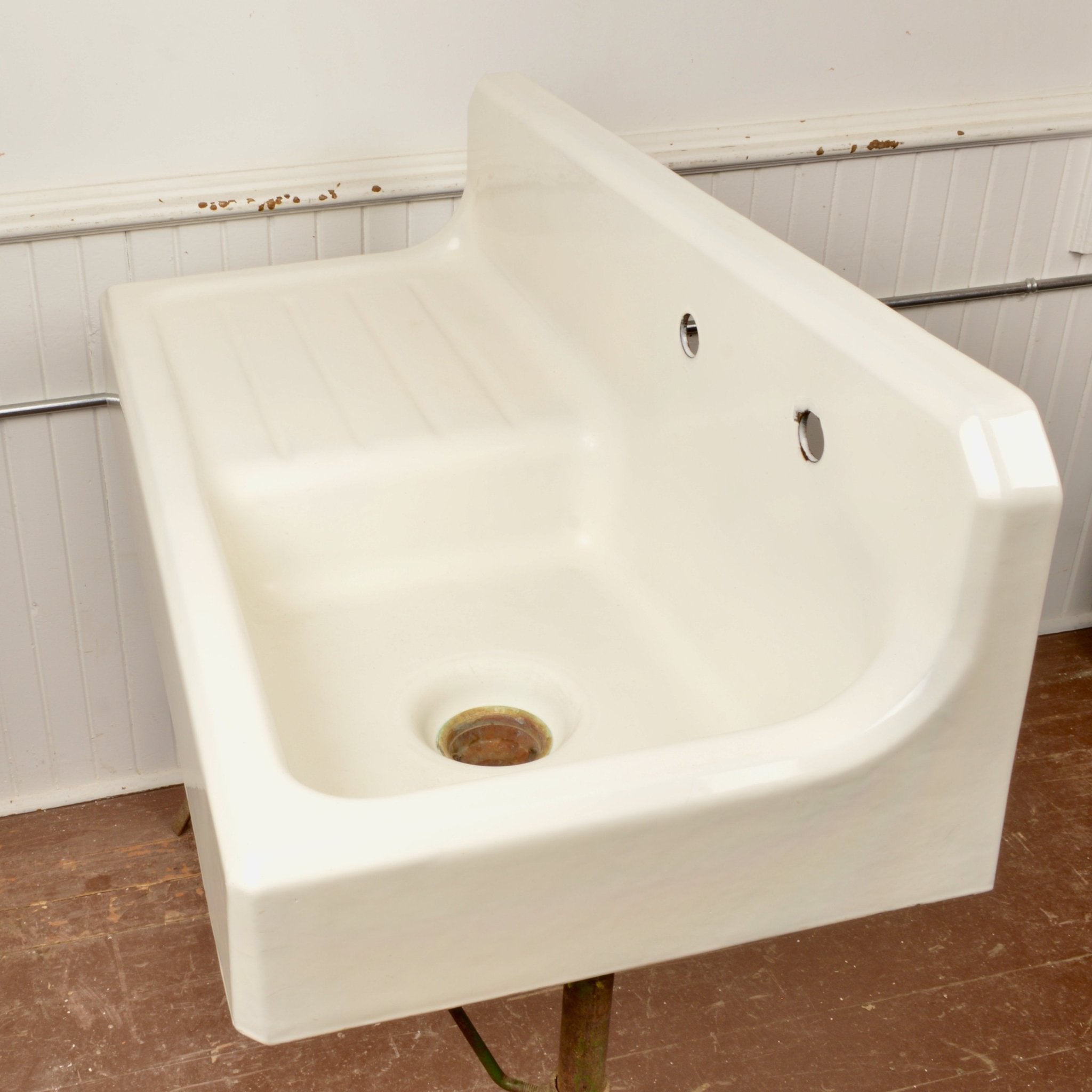 Vintage Apron Front Farmhouse Cast Iron Sink With Draining Board - Salvage-Garden