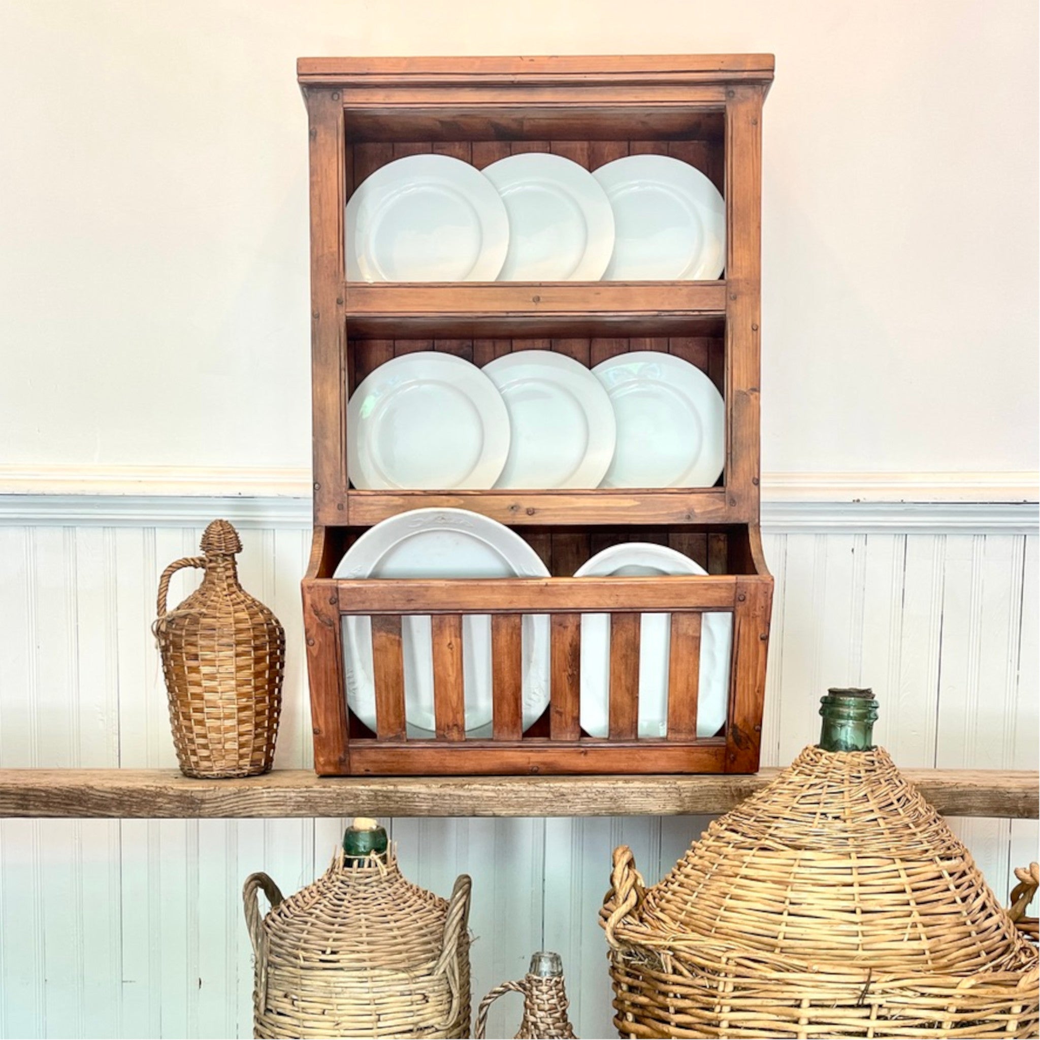 European Pine Wall-Mounted Dish Rack