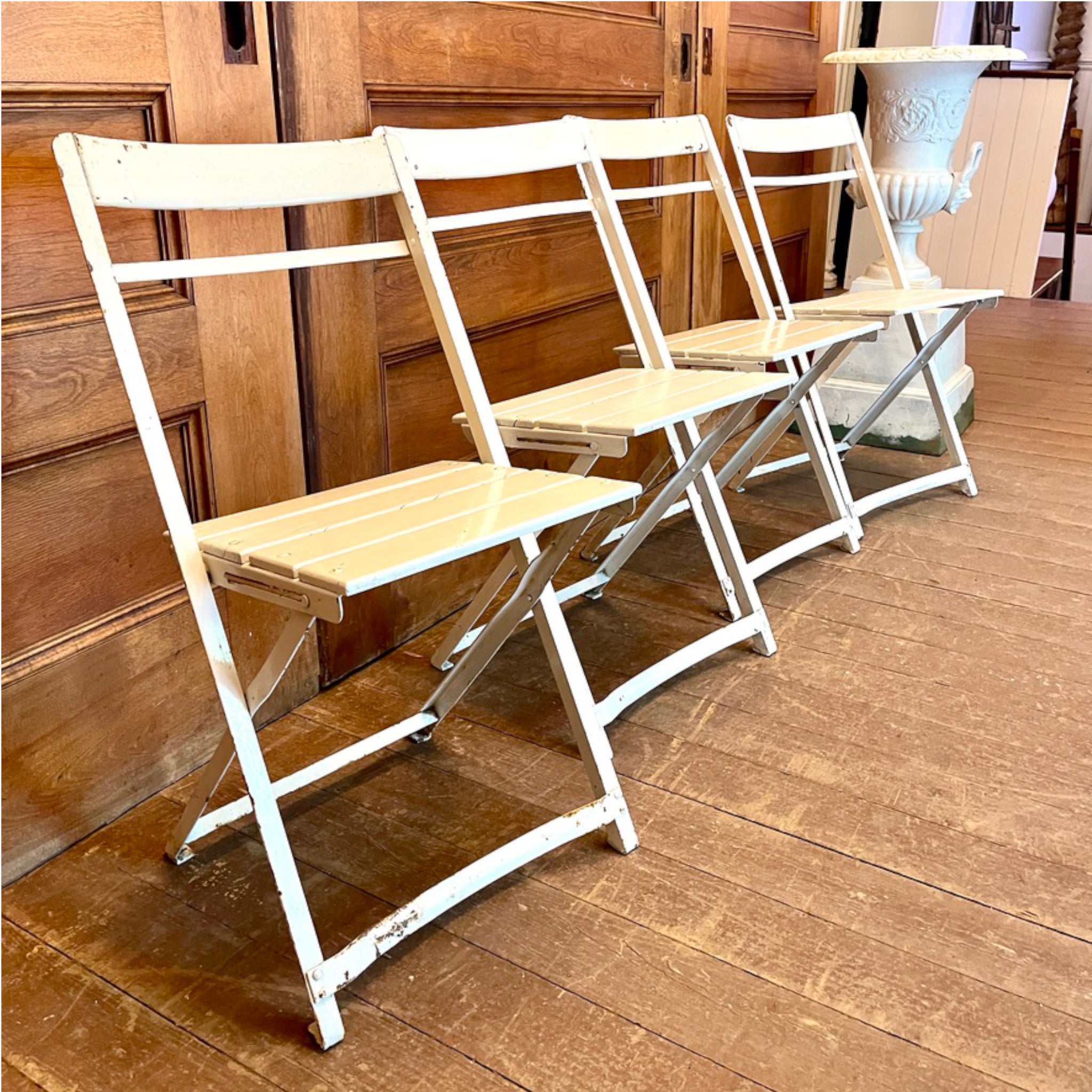 Set of 4 Mid-Century Folding Chairs in Painted Steel with Wood Slat Seats