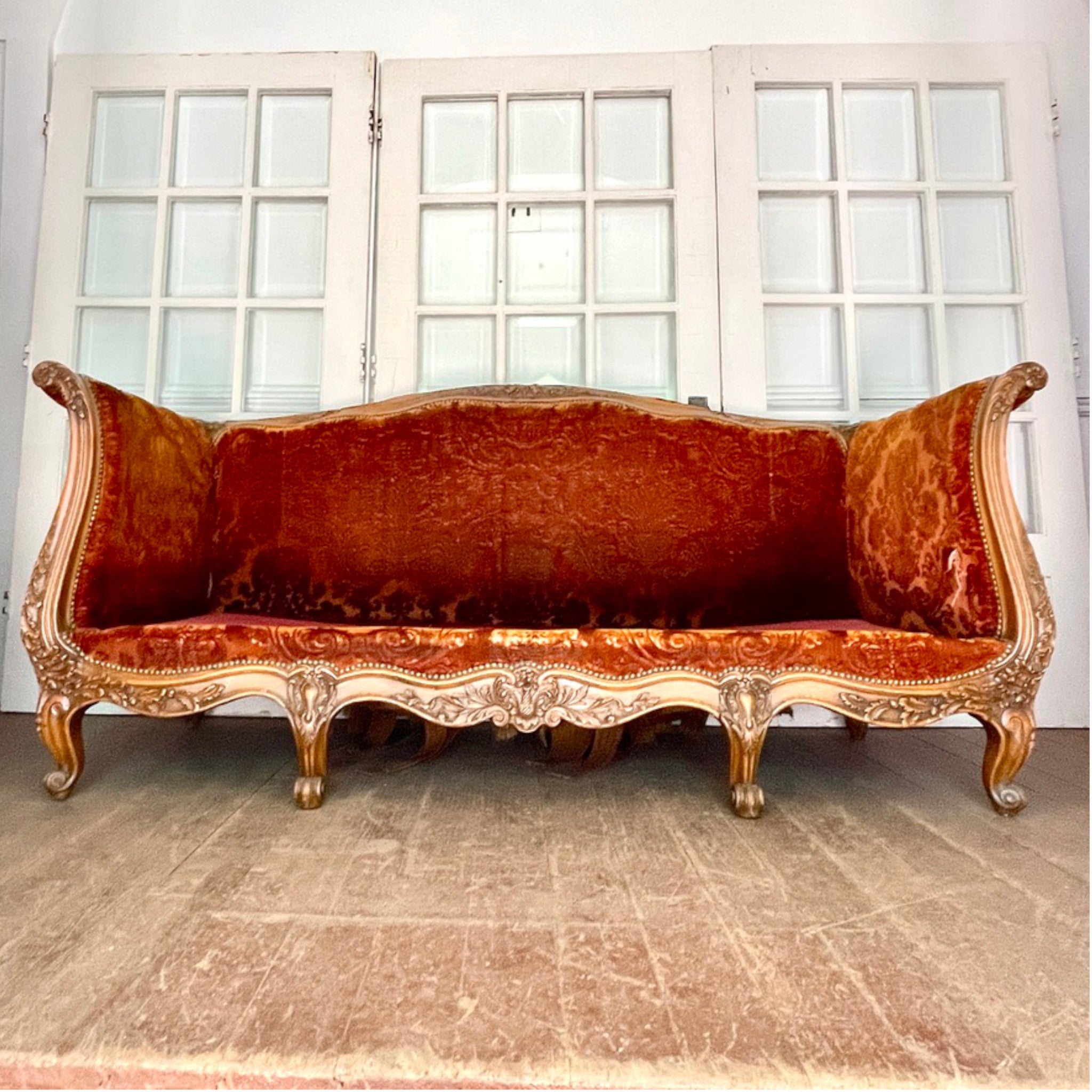 Antique Louis XV Style Carved Walnut Sofa – Damask Velvet Upholstery