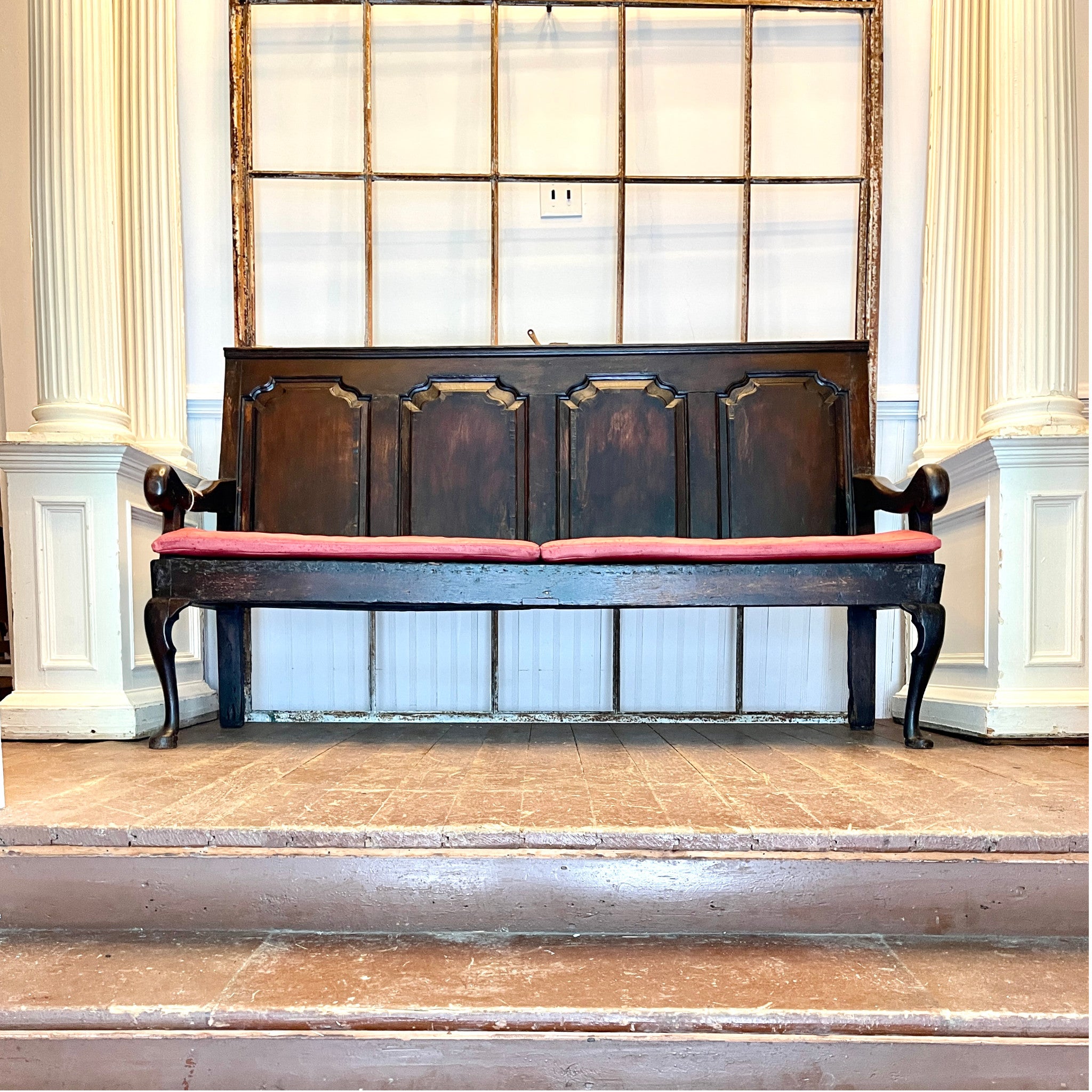 English Queen Anne Oak Hall Settle with Leather Cushions Early -18th Century | England