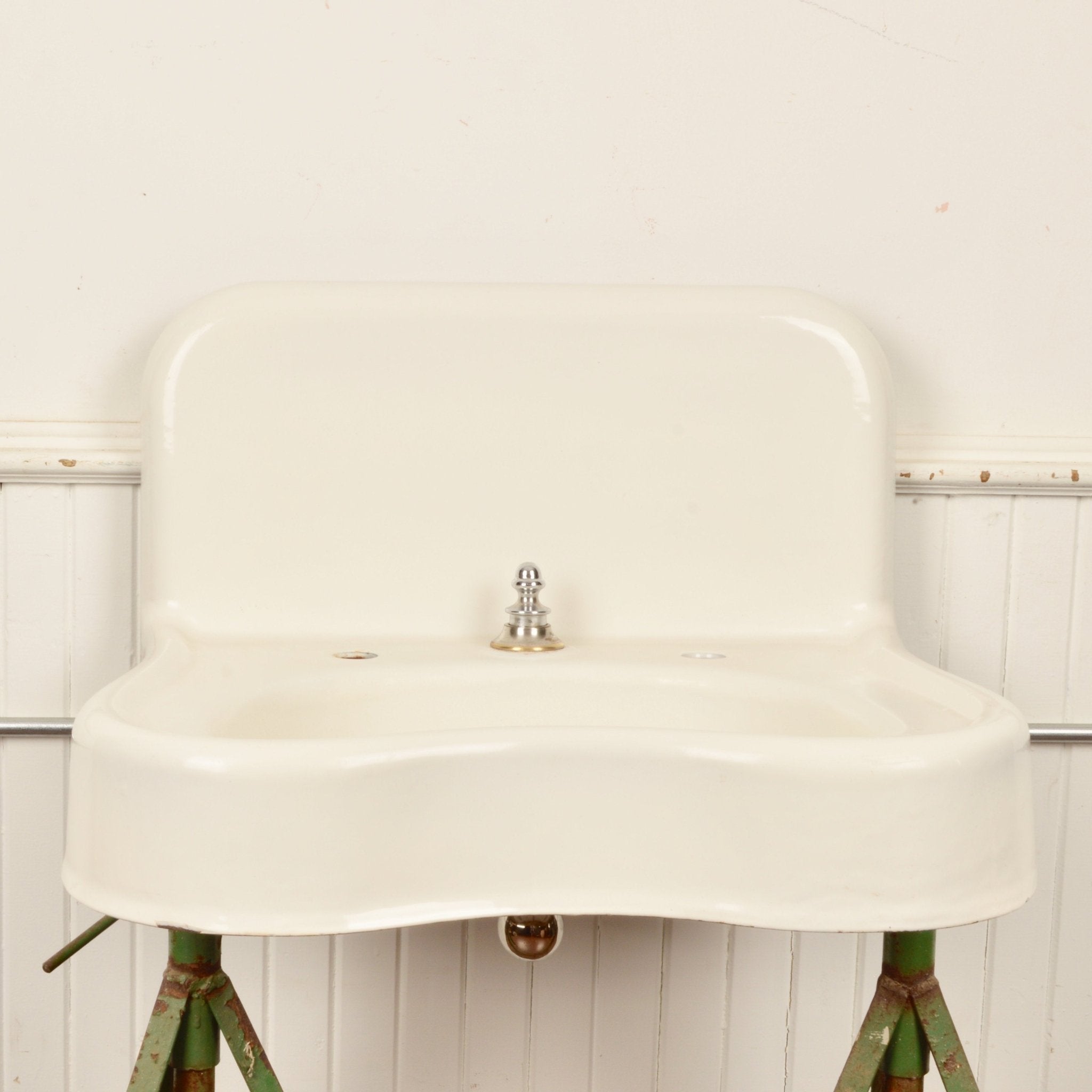 Antique Cast Iron Sink With Porcelain Finish - Salvage-Garden