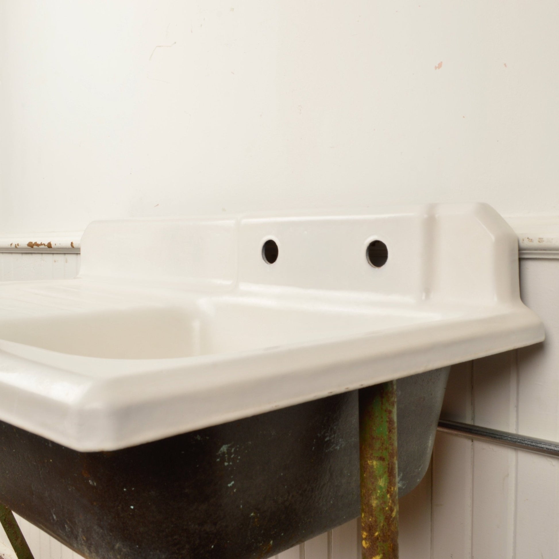 Cast Iron Porcelain Sink With Draining Board - Salvage-Garden