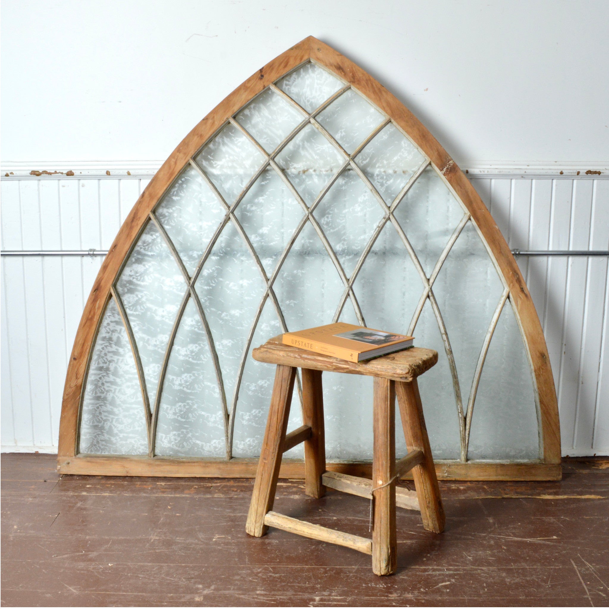 Church Window With Taffeta Textured Glass - Salvage-Garden